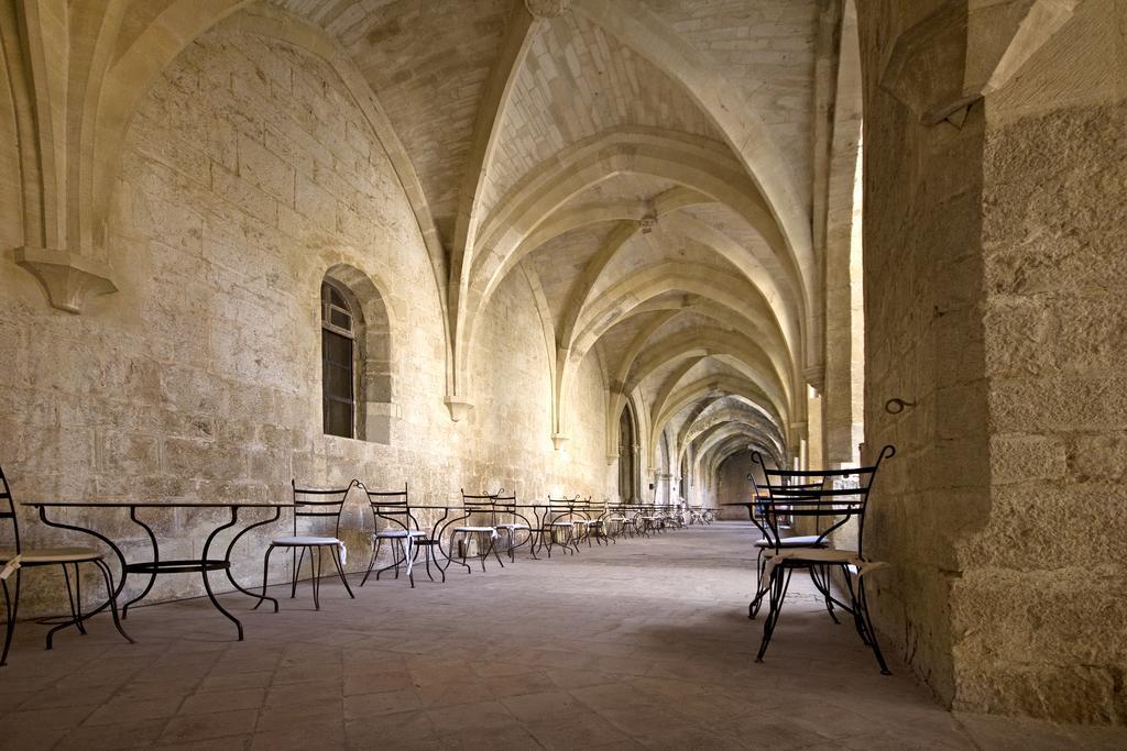 Hotel Le Couvent Royal Saint-Maximin-la-Sainte-Baume Exterior photo